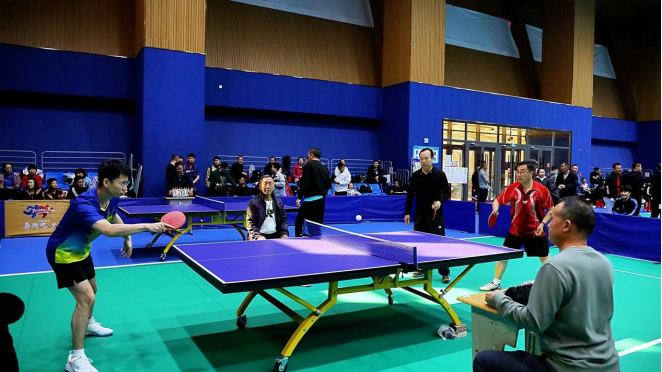 表现极为抢 表现极为抢