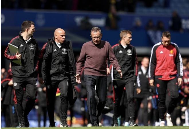 台与内推池 台与内推池