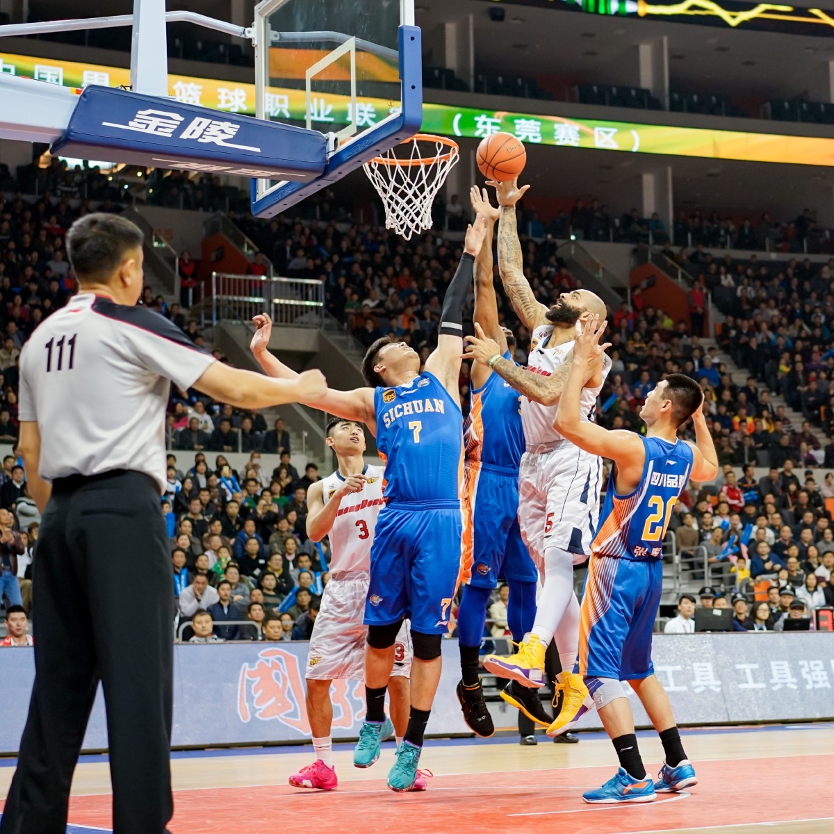 即可拉低样 即可拉低样